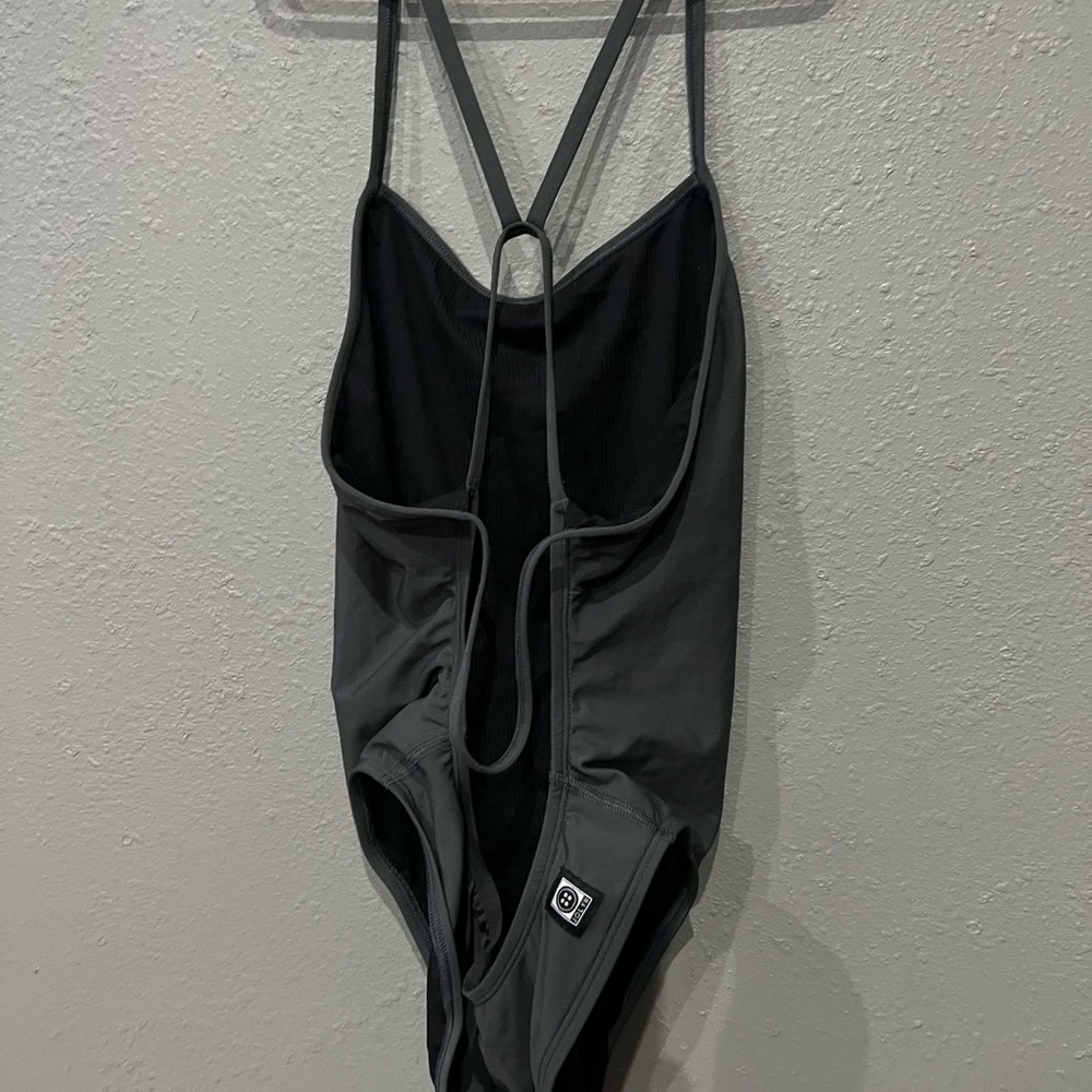 JOLYN ONSIE SWIM PERRY women size 36